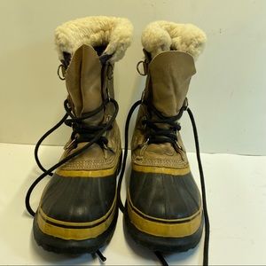 Sorel caribou boots.  Believe then to be women’s sz 10 see description